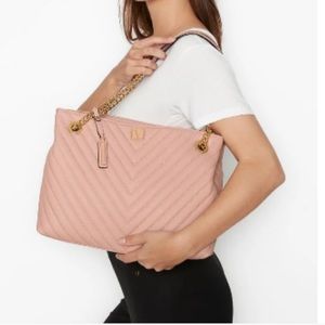 Victoria secret shoulder tote gold chain like new EUC superior condition